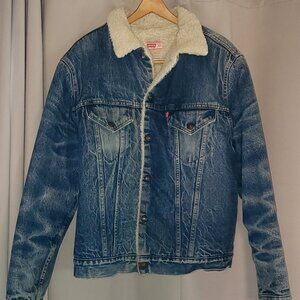 Vintage LEVI'S (Stonewashed Denim/Sherpa Fleece Jean Jacket) Size: 44, Very Nice